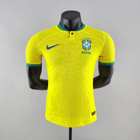 Maillot de football du Brésil à domicile, version joueur de la Coupe du Monde de la FIFA 2022