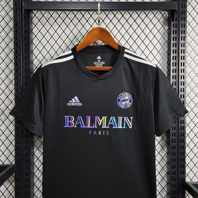 Bayern Munich x Balmain Fans